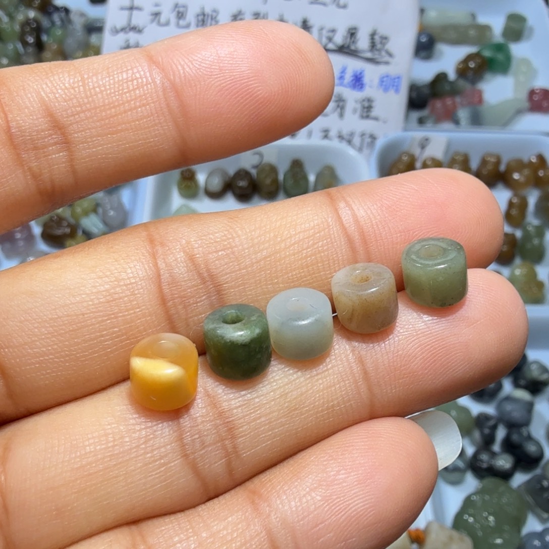 和田玉未镶嵌珠宝奇石