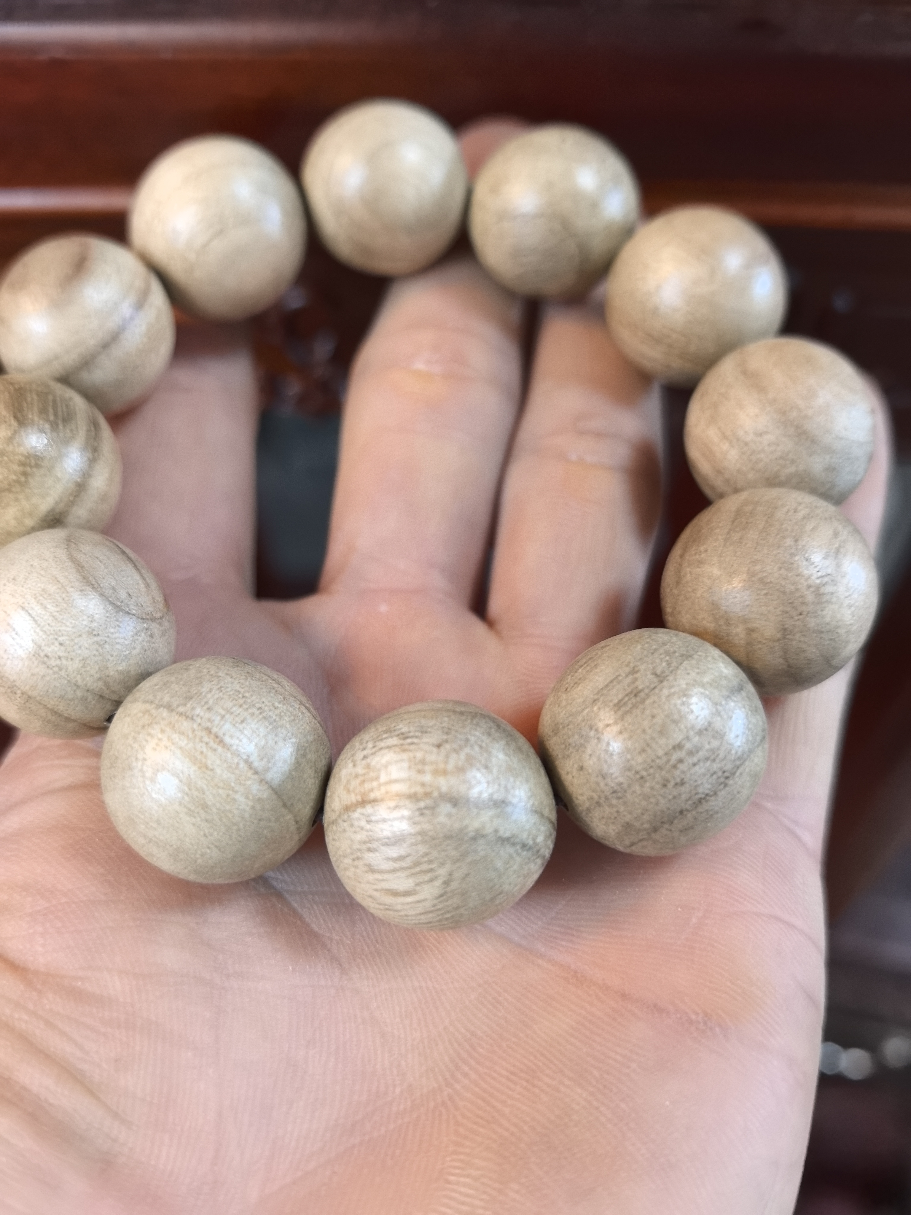 香樟木原木原色无漆无蜡香味浓郁经久不散手串两条