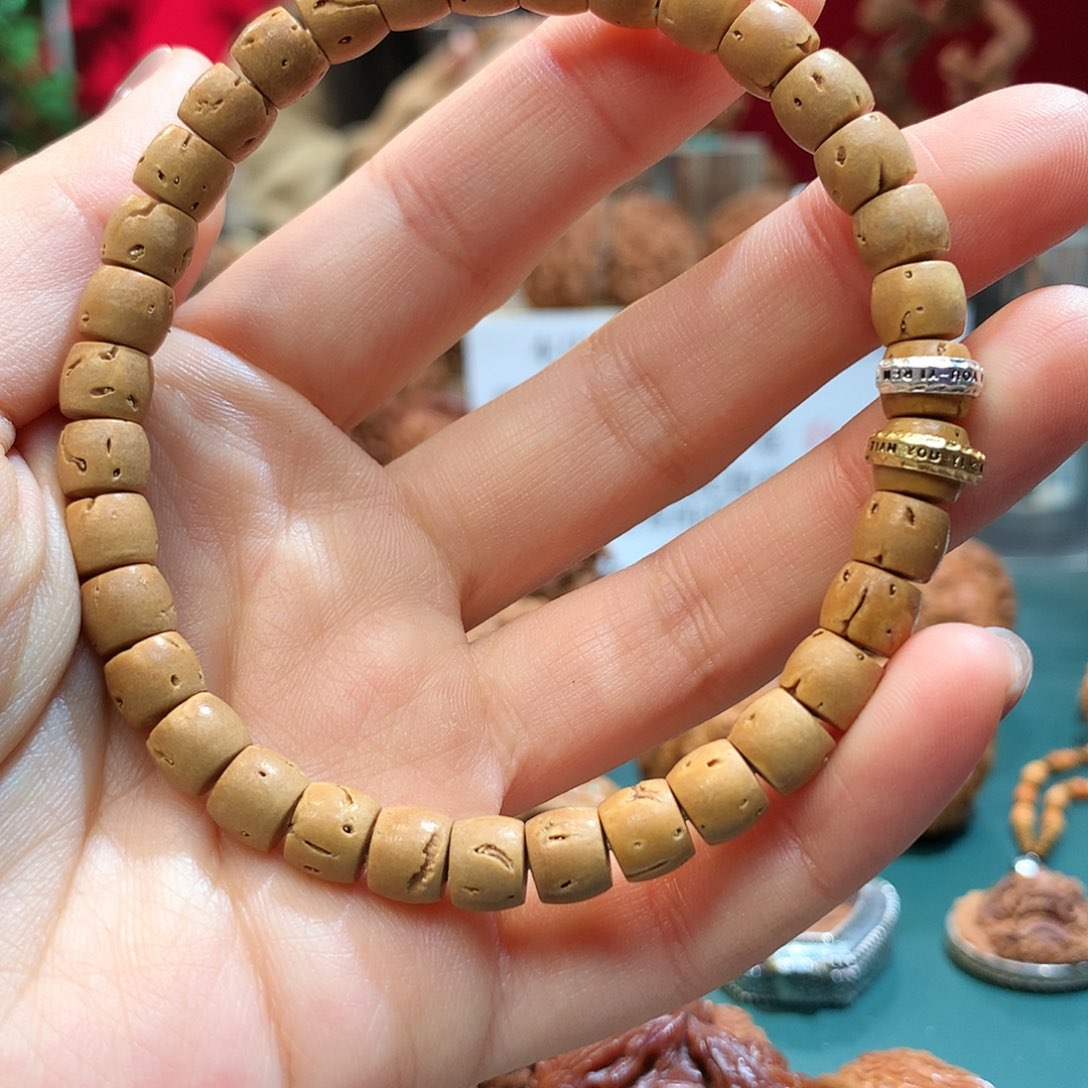 桃核手串—————————-