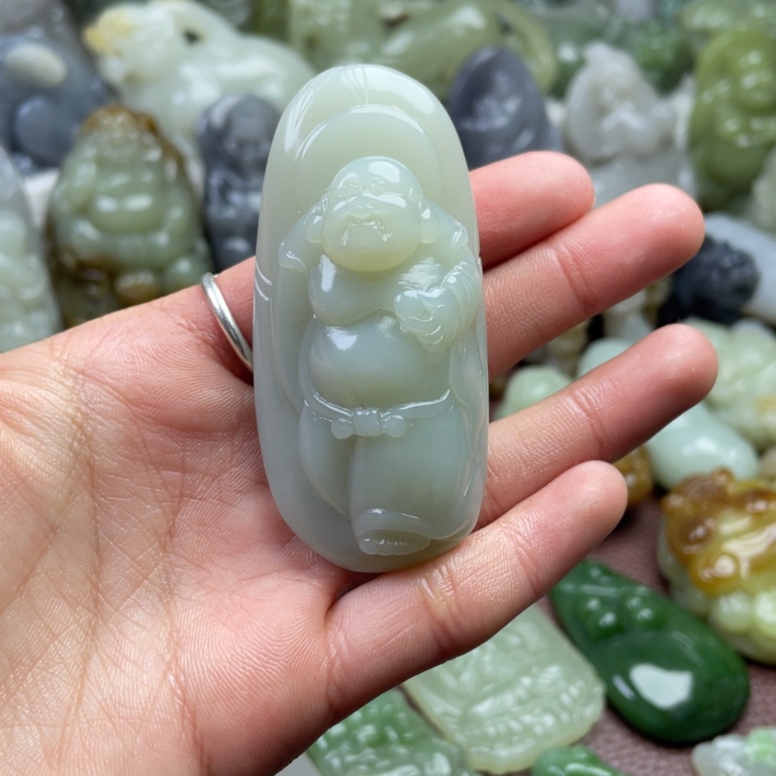 和田玉颈饰未镶嵌