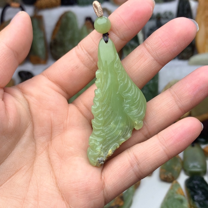 岫岩河磨玉（透闪石质玉）挂件未镶嵌行***闲