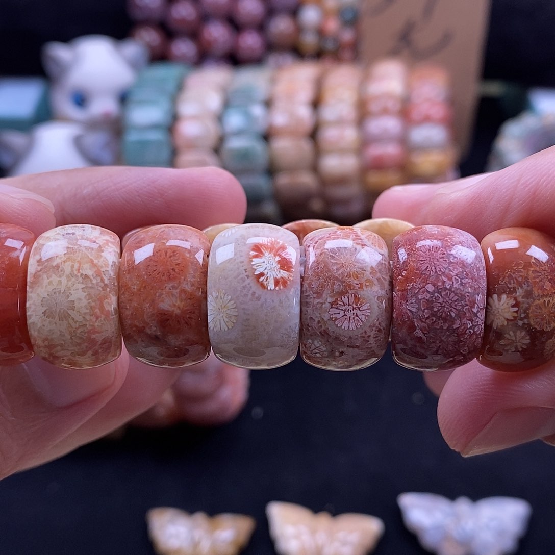 未镶嵌手牌硅化珊瑚（珊瑚玉）121