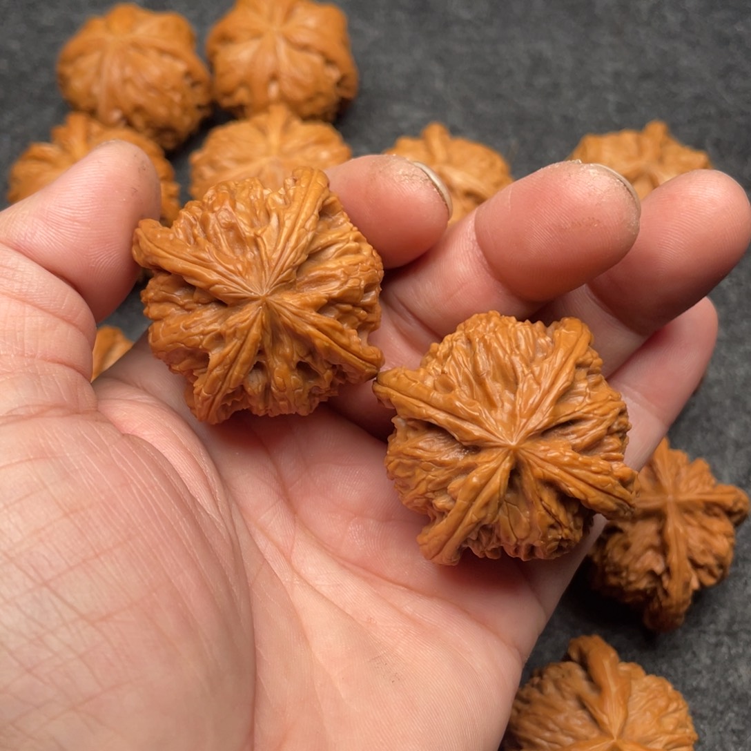 原***野文玩核桃吊坠狮子头