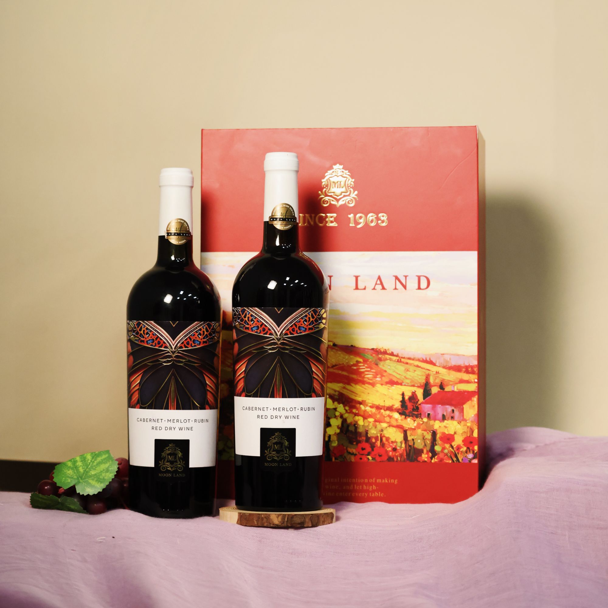 【 俄罗斯】木莱特古蝶城堡珍藏干红葡萄酒13.5度750ml瓶*2礼盒装