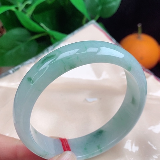 翡翠手镯未镶嵌   正圈59+ 轮胎 冰飘花