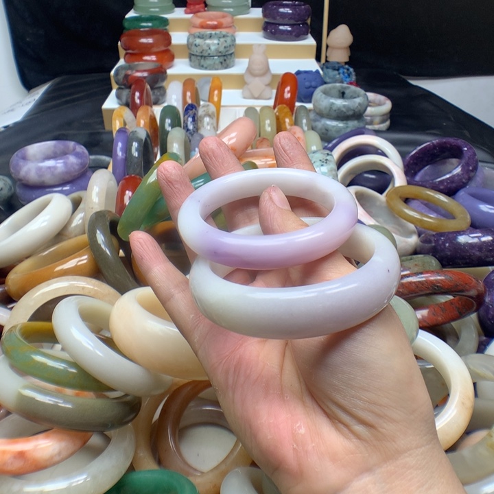 未镶嵌手镯石英质玉悦*