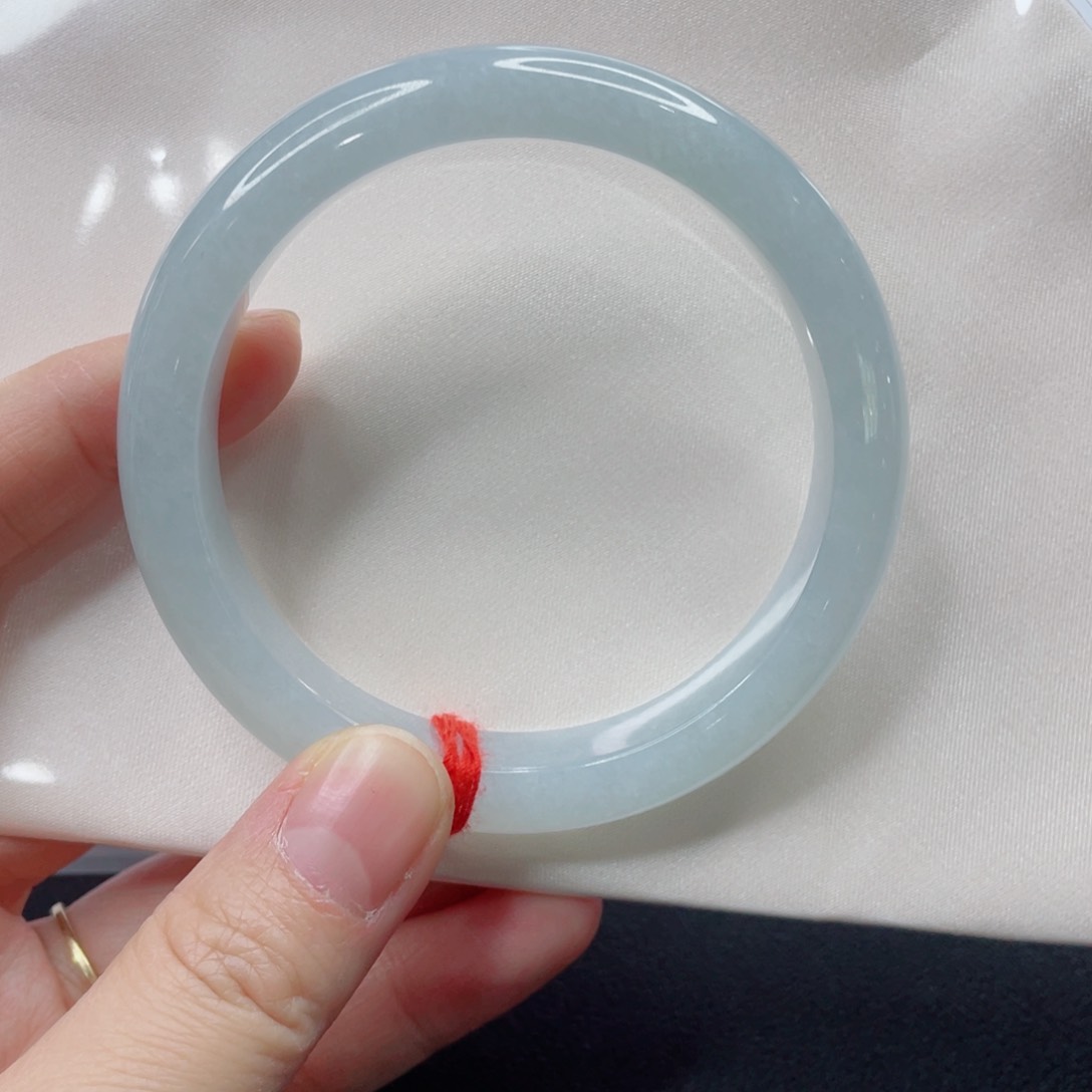 未镶嵌手镯翡翠手镯