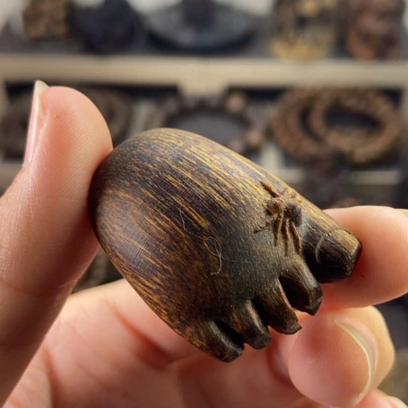 【闪购商品】沉香木吊坠随*越南芽庄白棋