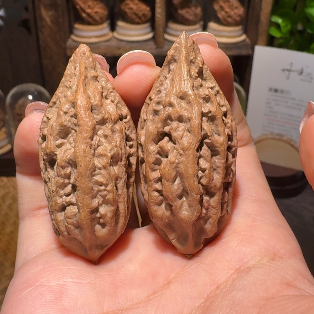 把件文玩核桃黑金柳叶