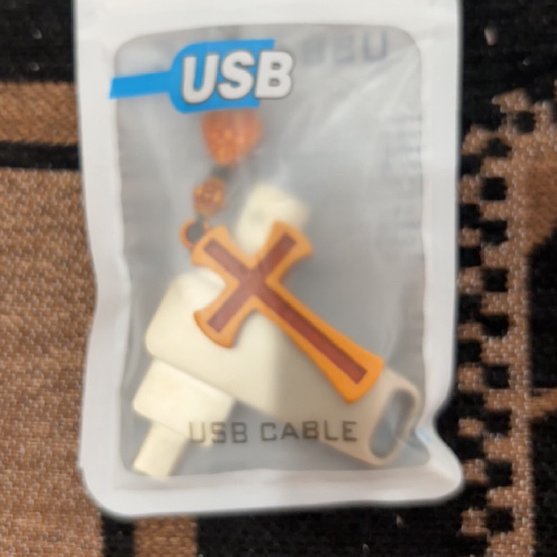 家里的歌双接口适用于所有手机电脑电视投影音响读卡器多功能汽车