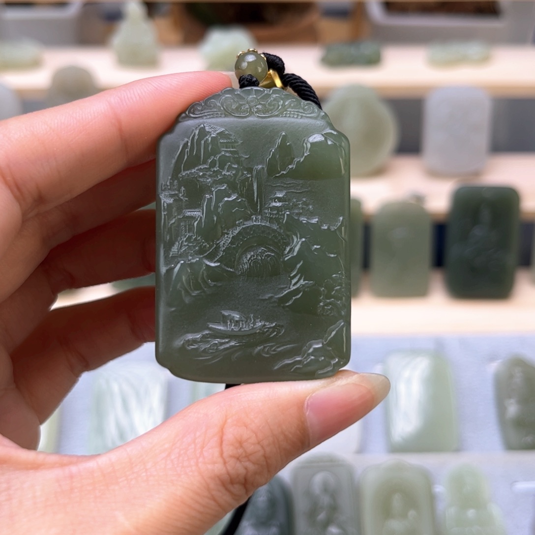 和田玉未镶嵌颈饰