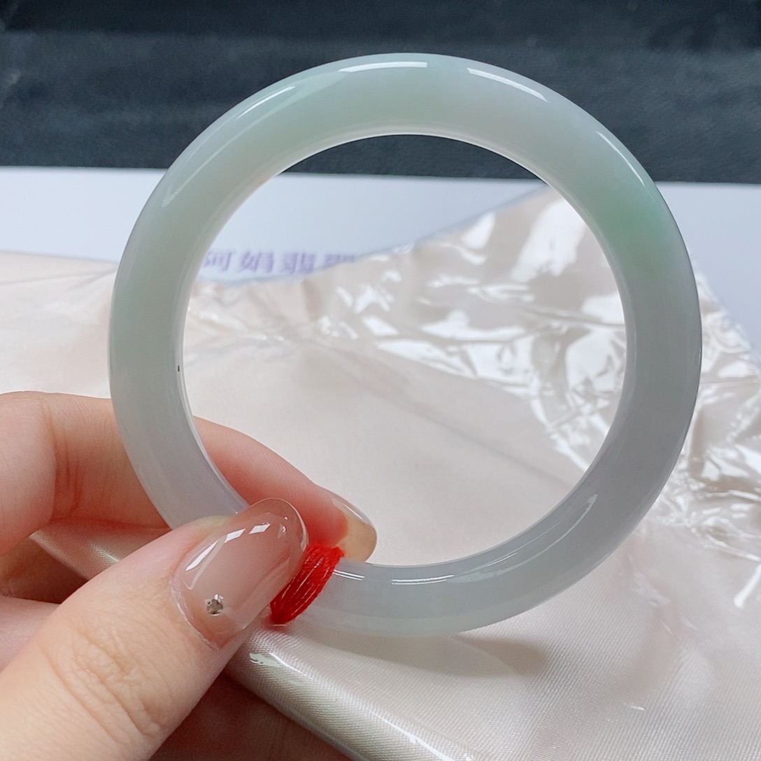 【闪购商品】未镶嵌手镯（圆镯）翡翠522号