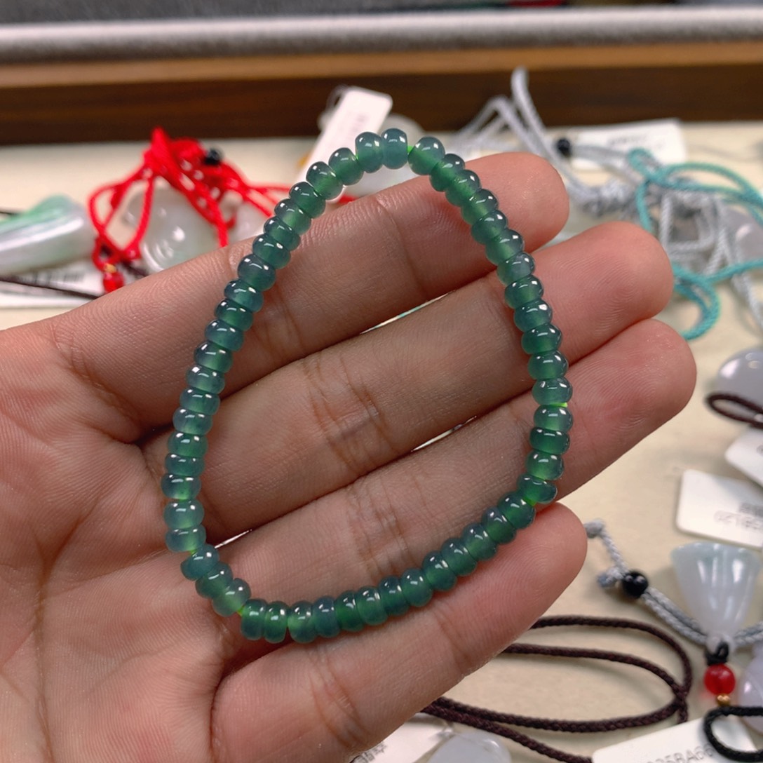 颈饰未镶嵌翡翠天然缅甸A货翡翠