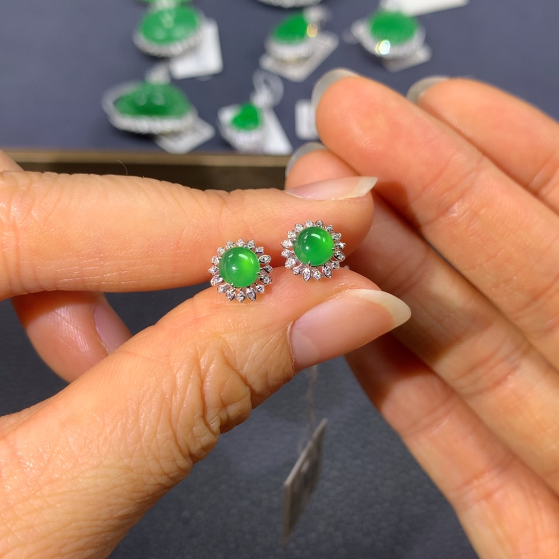 翡翠耳饰18K金镶嵌翡翠