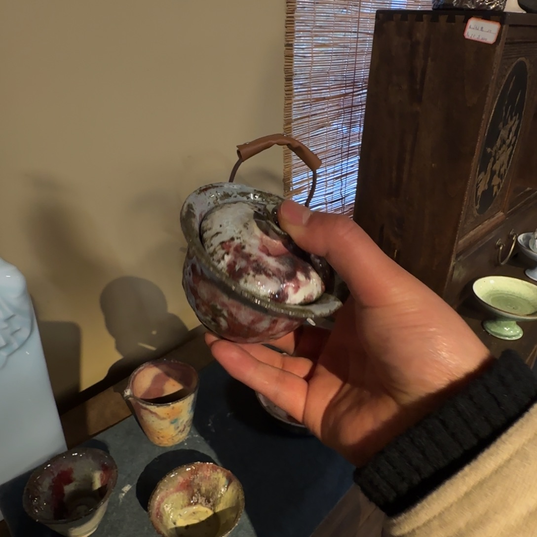 瓷片三****了景德镇手作器物