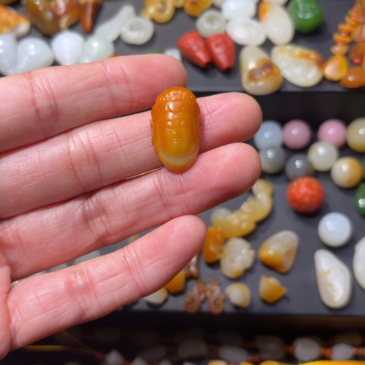 商***叔和田玉未镶嵌手链