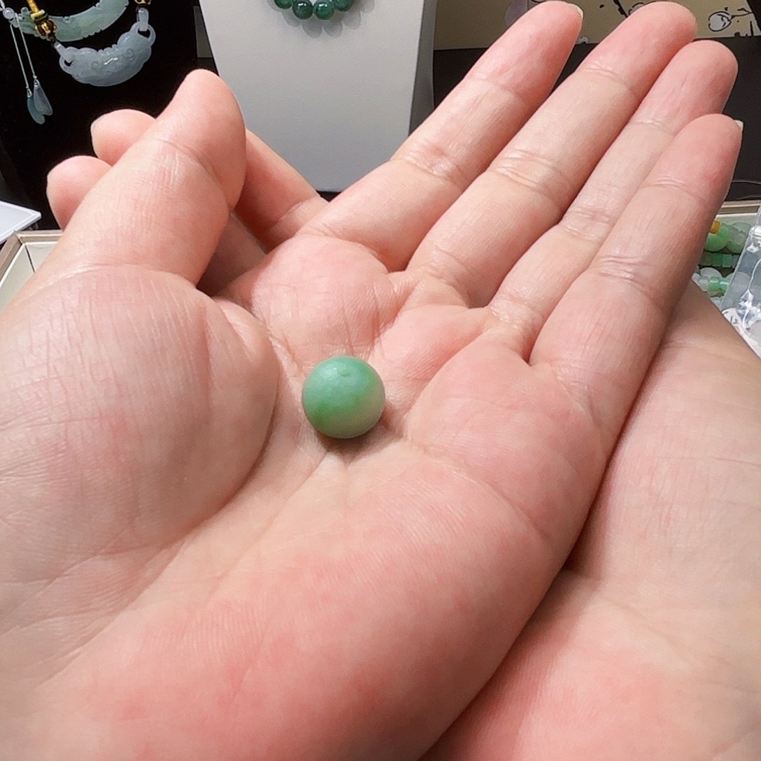 咖***y定制翡翠未镶嵌天然缅甸翡翠A货单珠