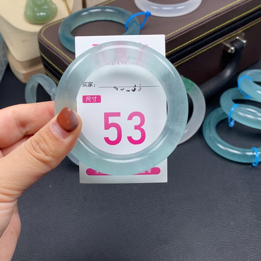 絮****石英质玉未镶嵌手镯