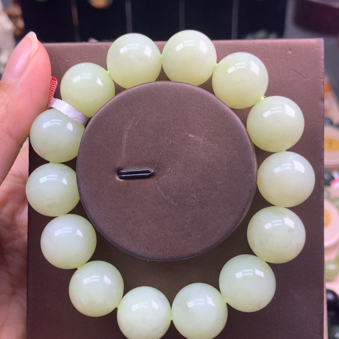 H***丶和田玉未镶嵌手链