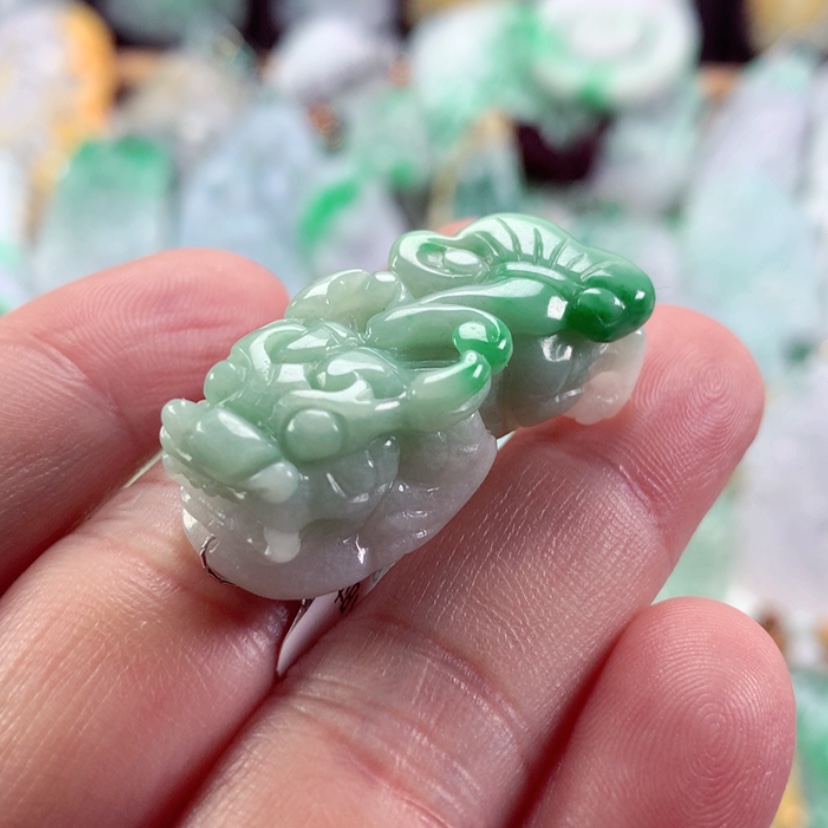 【闪购商品】翡翠吊坠(不含链)未镶嵌