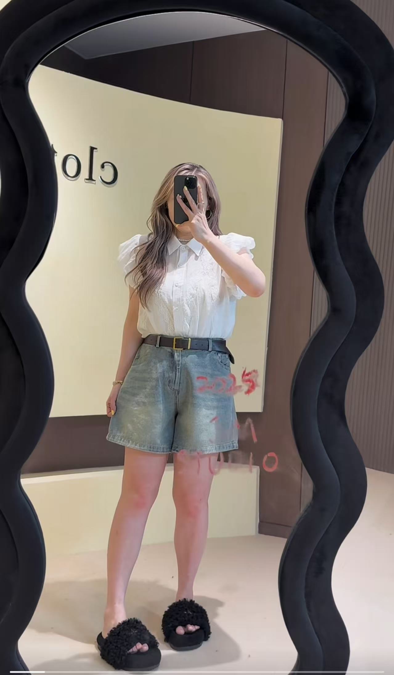 气质蓝色蕾丝衬衫女装夏季2025年新款设计感小众衬衣+短裤两件套