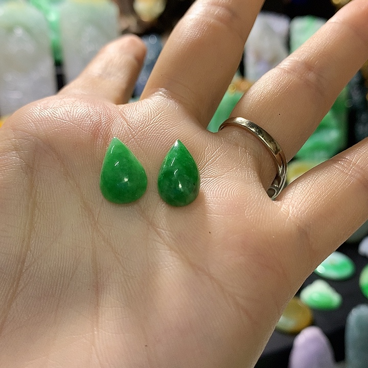 定制翡翠未镶嵌多样性发货