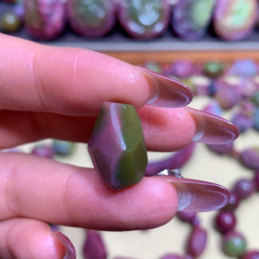 玛瑙挂件未镶嵌盐源