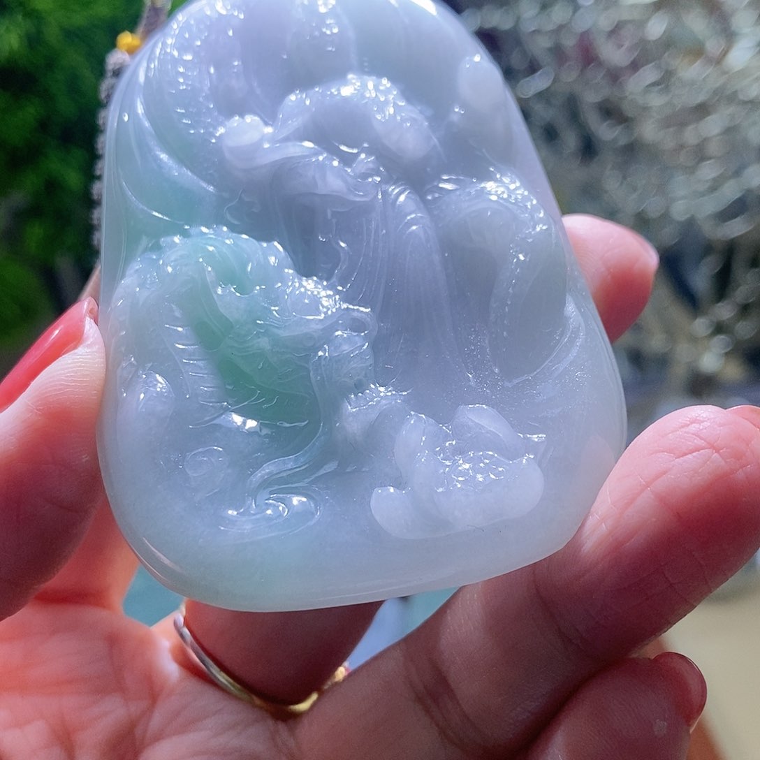 【闪购商品】翡翠未镶嵌颈饰观音