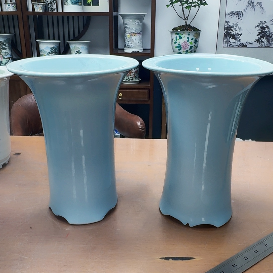 一***瓢天青色美人瘦腰陶瓷盆微瑕