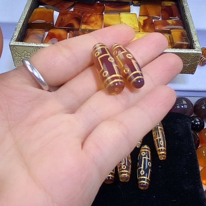 琥珀未镶嵌吊坠(不含链)天然缅甸琥珀金棕九眼天珠