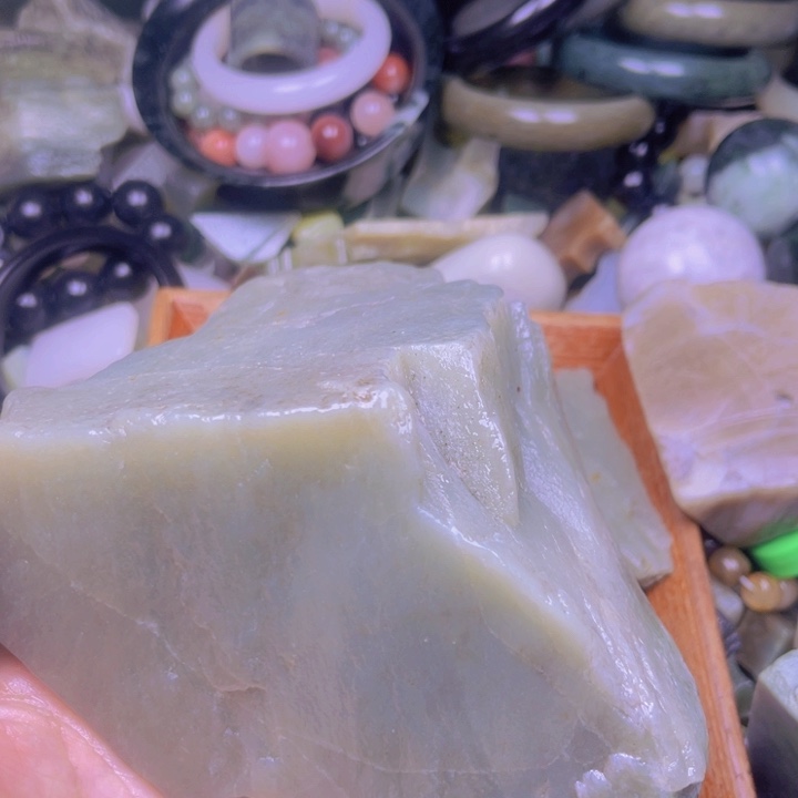 和田玉（糖玉）未镶嵌珠宝半成品