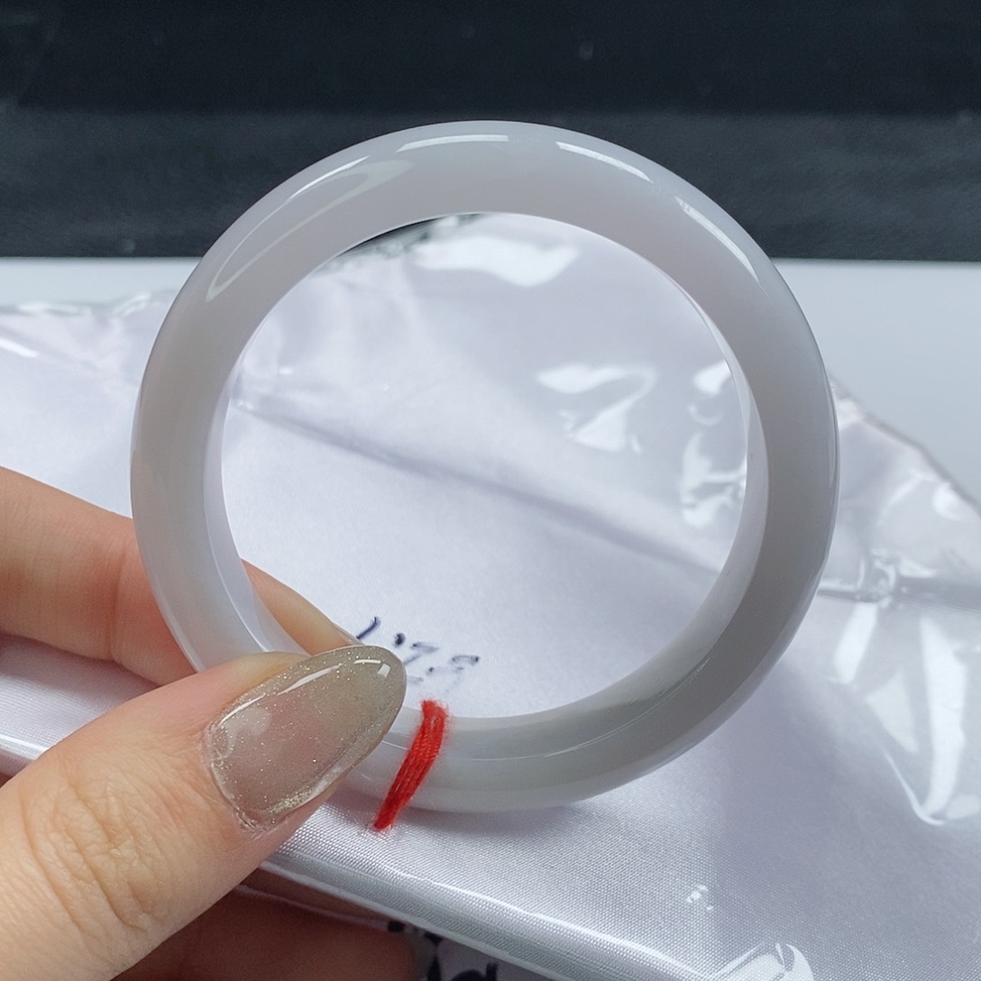 【闪购商品】翡翠手镯未镶嵌438号