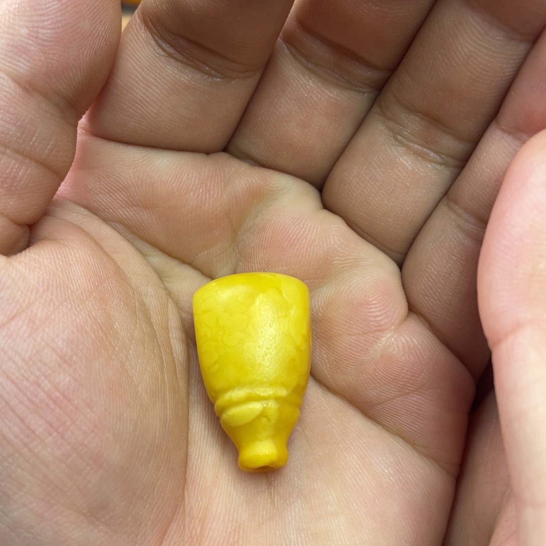 蜜蜡未镶嵌吊坠(不含链)