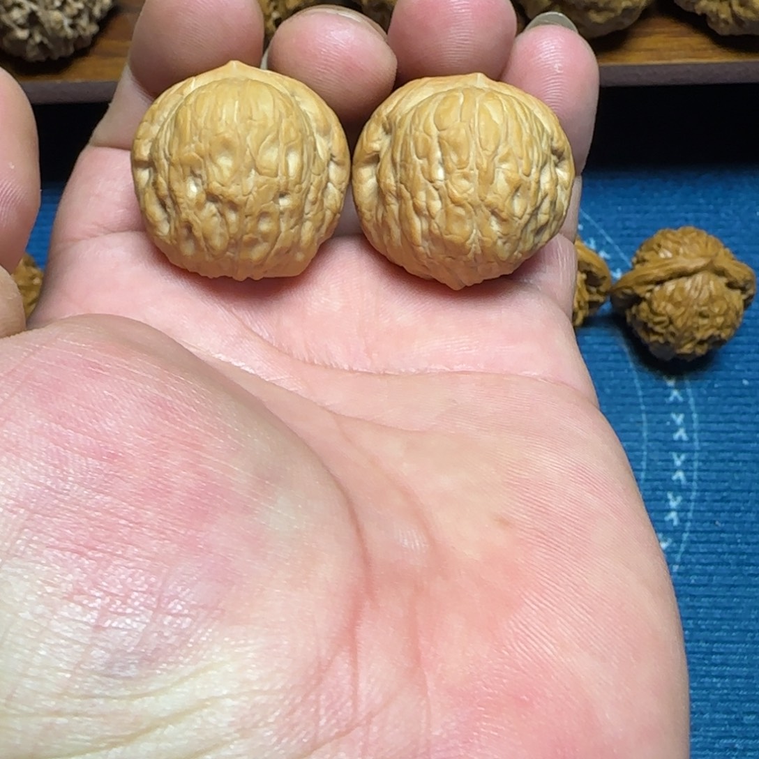 文玩核桃吊坠全品33乾坤元宝手捻