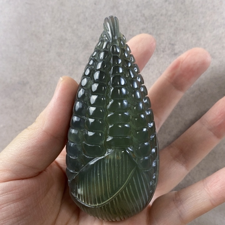 岫玉手把件未镶嵌