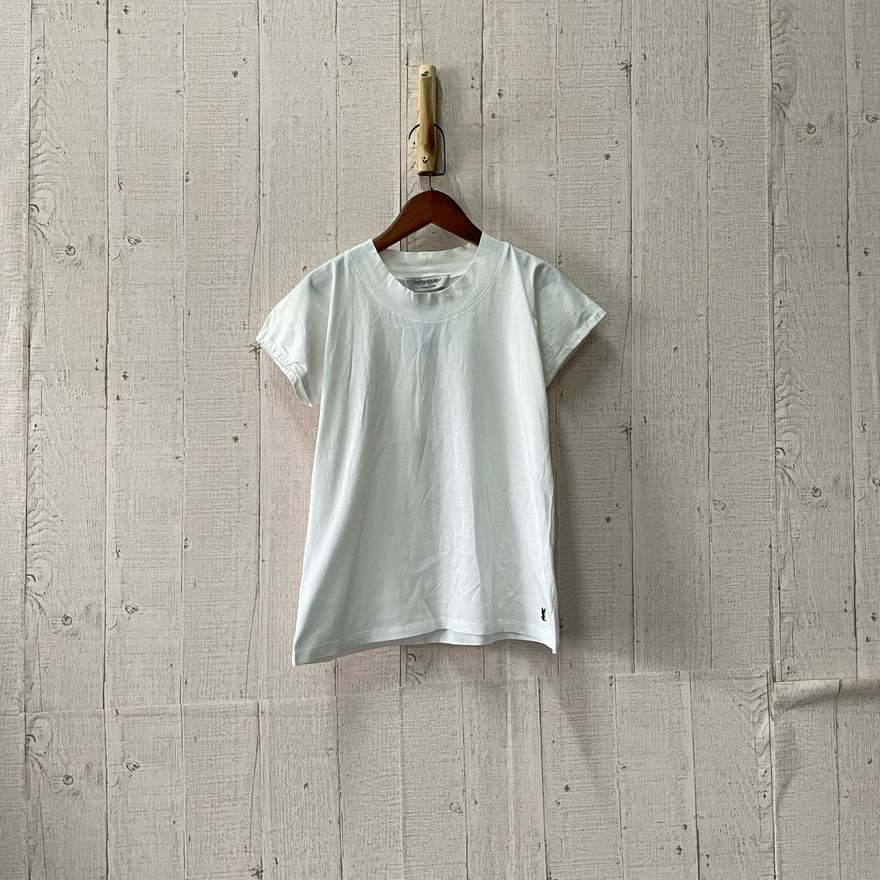 YSL 白色短袖 M码/95新/公价3400/无配件 fg202713