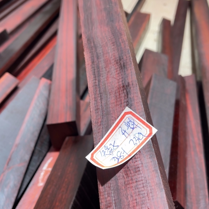 紫檀木类端景台矮*