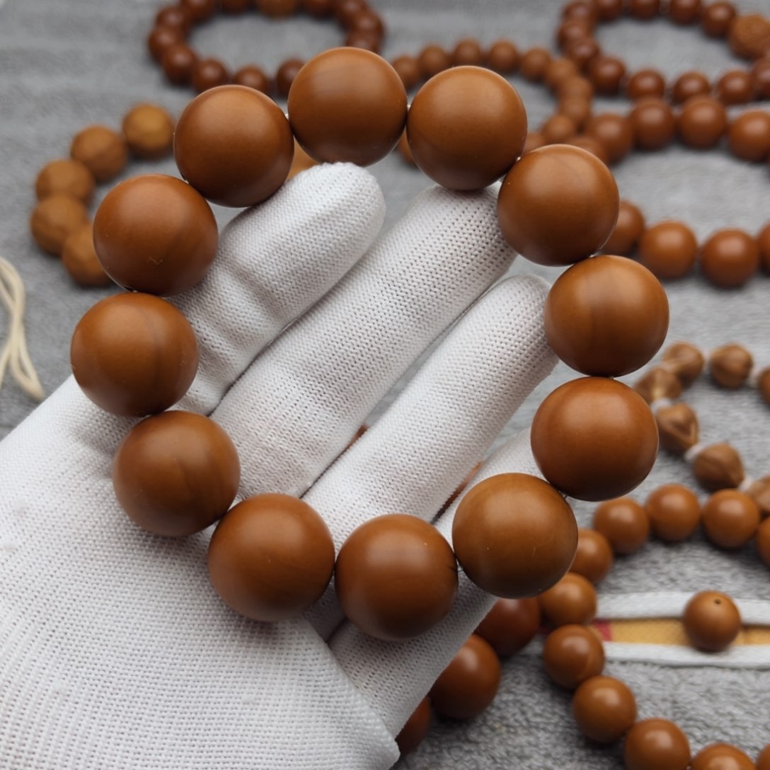 橄榄核手串/手链1.9+正圆光珠