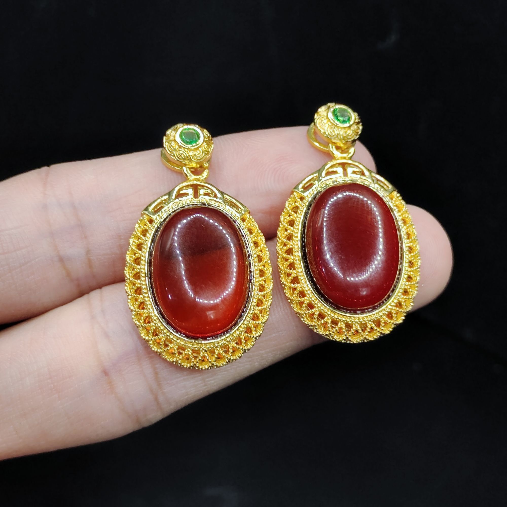 【康康严选】琥珀鸽子蛋面吊坠赠皮绳X9【多样性发其一】约19-12-7mm