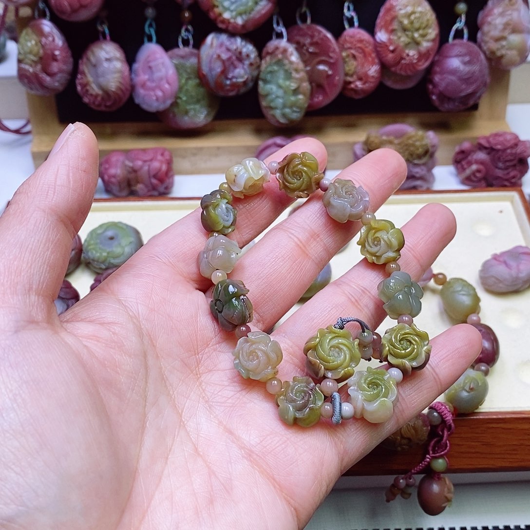 玛瑙/玉髓盐源玛瑙手链未镶嵌