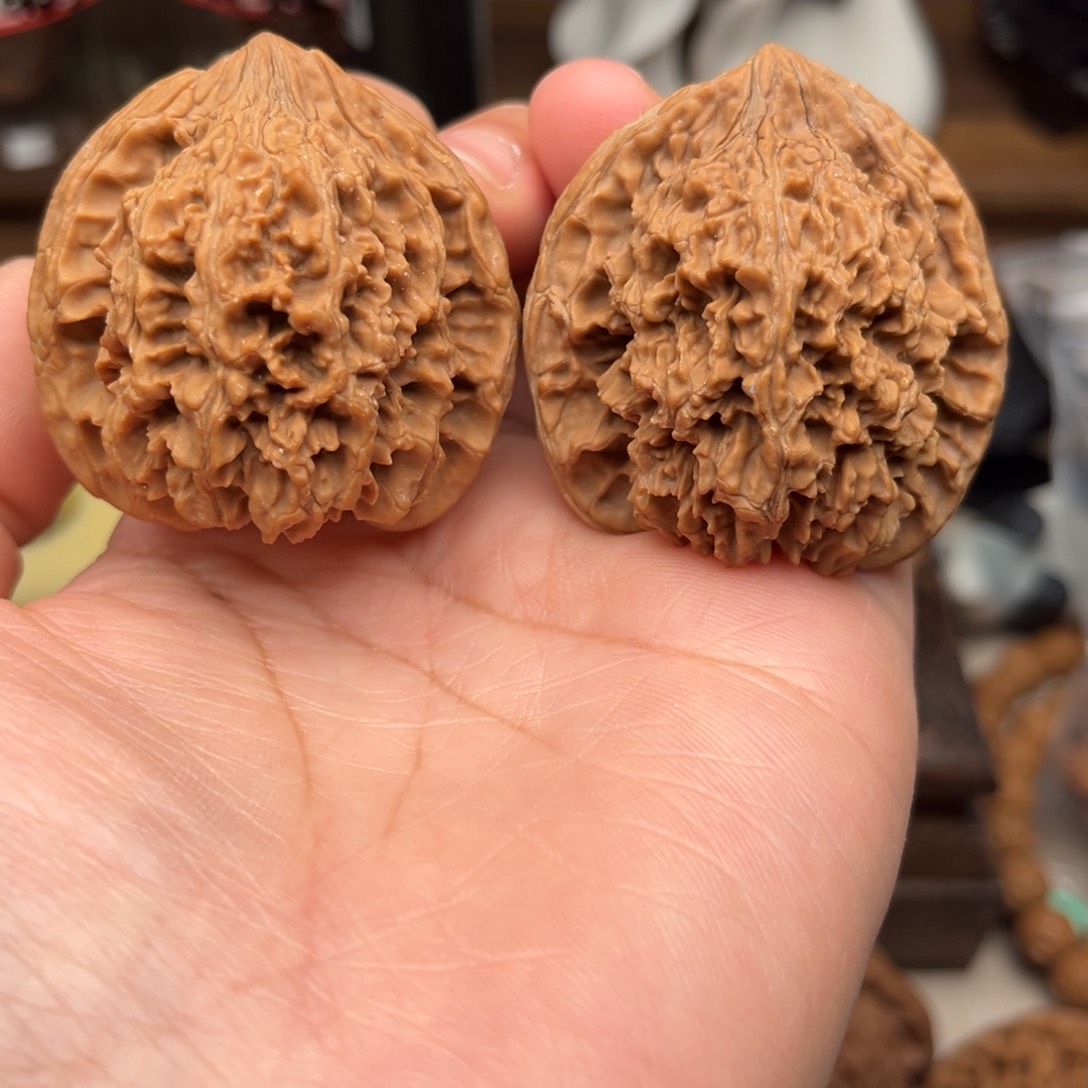 【闪购商品】文玩核桃手把件42满天星