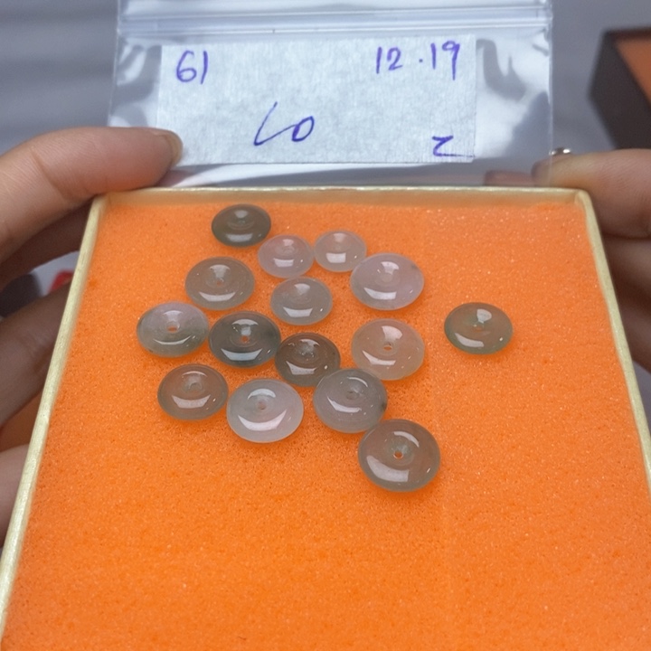 爱***翠定制翡翠未镶嵌不退