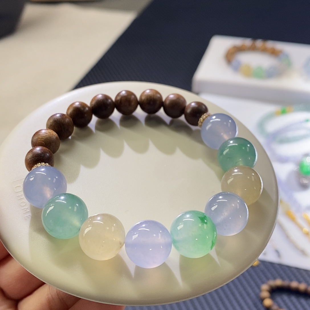 翡翠挂件未镶嵌手串