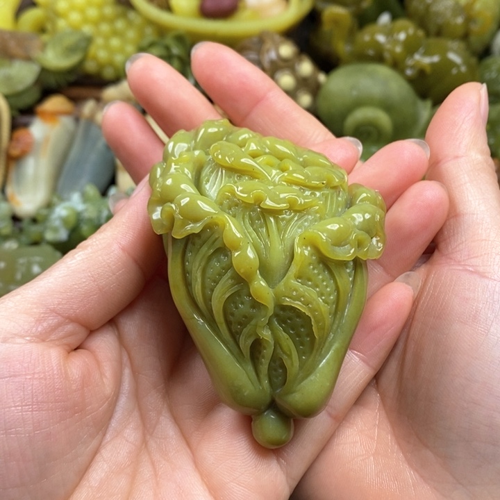 蛇纹石玉手把未镶嵌