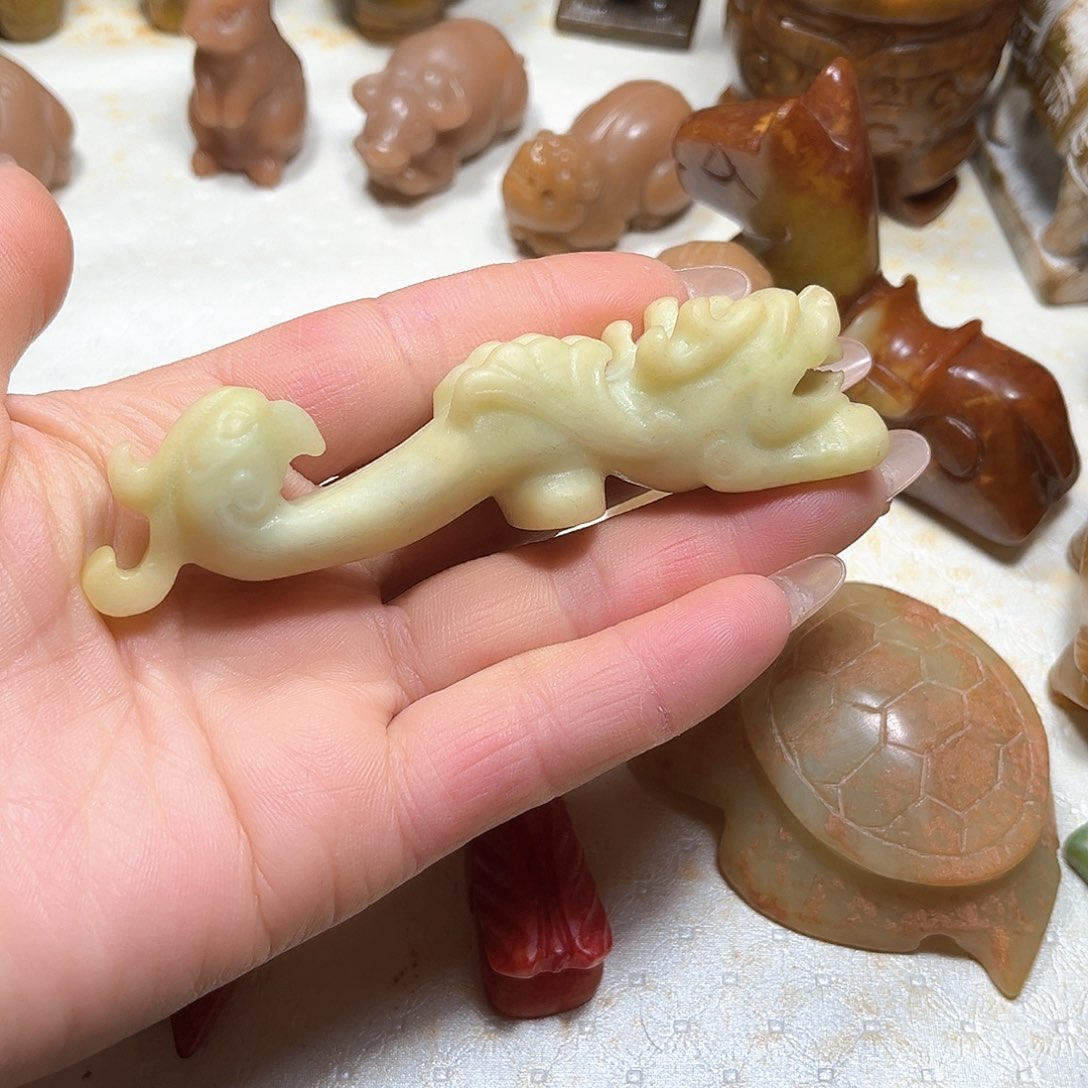 白玉菩提吊坠白玉菩提吊坠