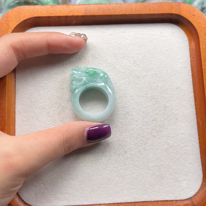 花****翡翠未镶嵌戒指18.3 貔貅