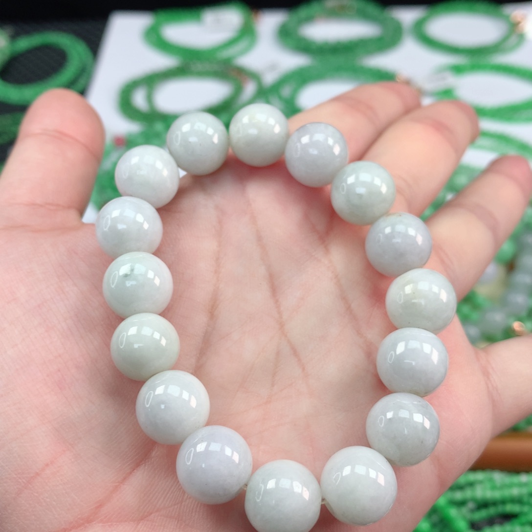 翡翠手链未镶嵌翡翠