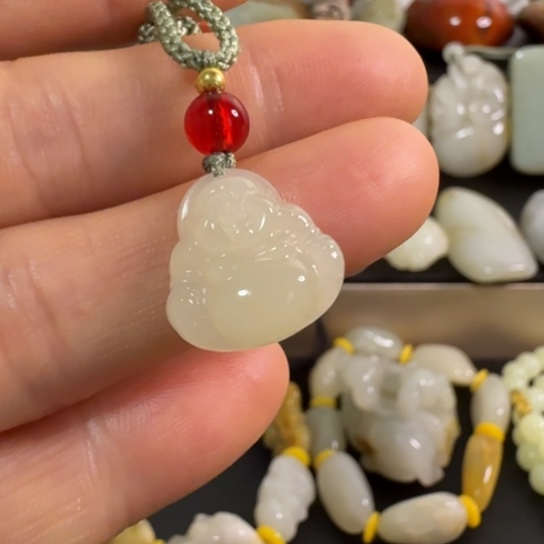 和田玉（糖玉）未镶嵌颈饰