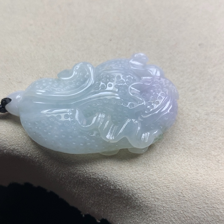 翡翠颈饰未镶嵌吊坠