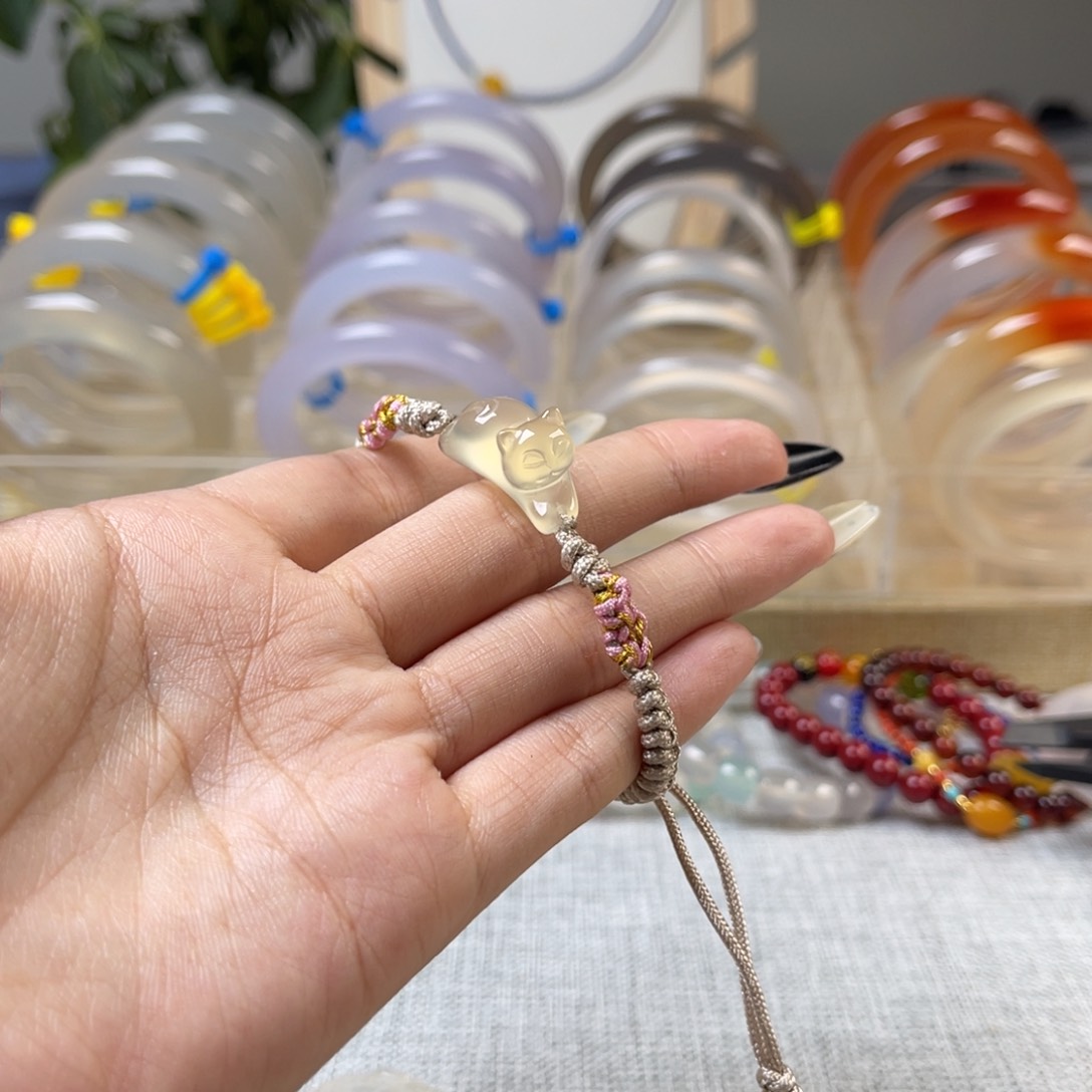 手镯玛瑙/玉髓未镶嵌